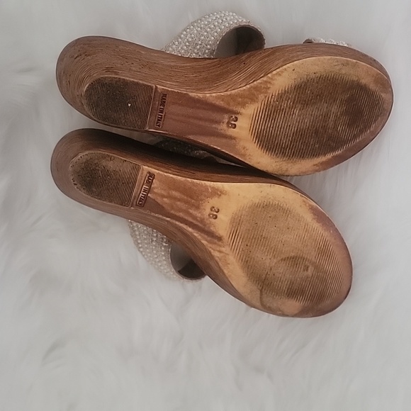 Cream Italian wedge shoes - Picture 3 of 3